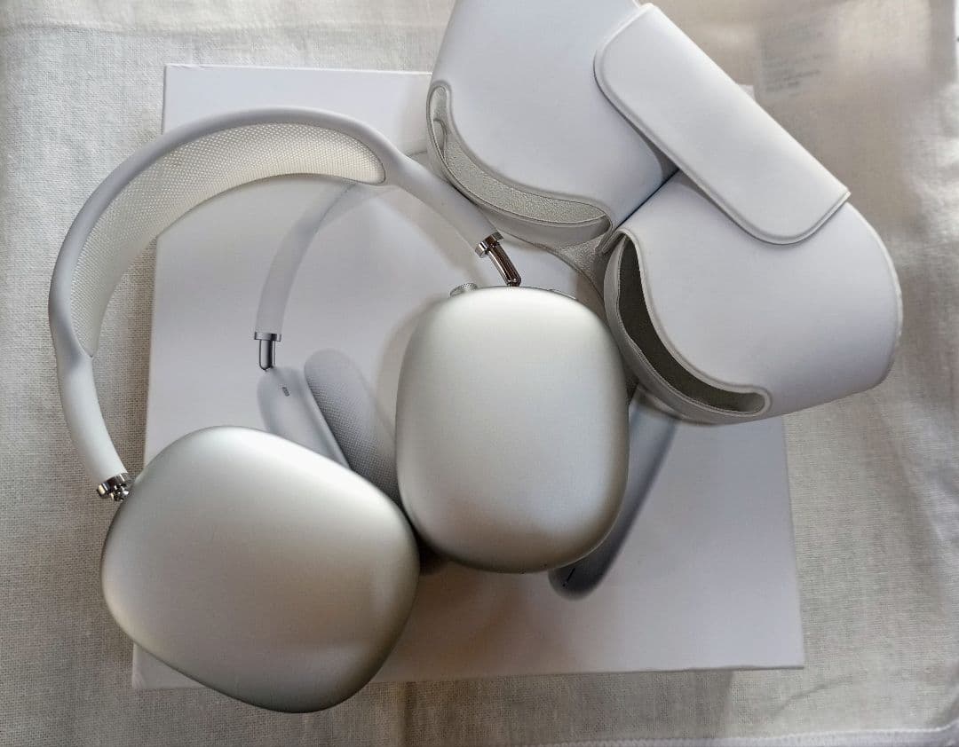 AirPodsMax ホワイト純正規品 比較的美品 コメントにてお値下げ可能