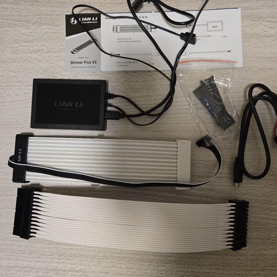 その他 Lian Li Strimer Plus V2 RGB 24pin