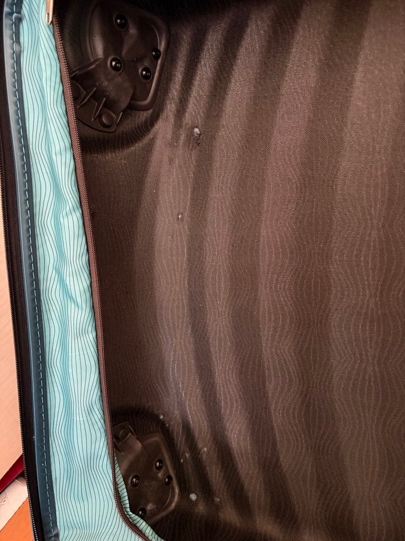 軽量　サムソナイトSamsonite スーツケース