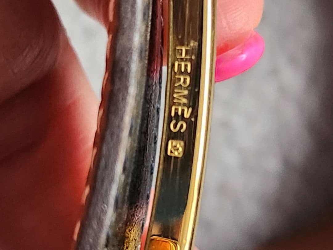 美品　エルメスHERMES レザーベルトリバーシブル ブラック　ゴールドH 90