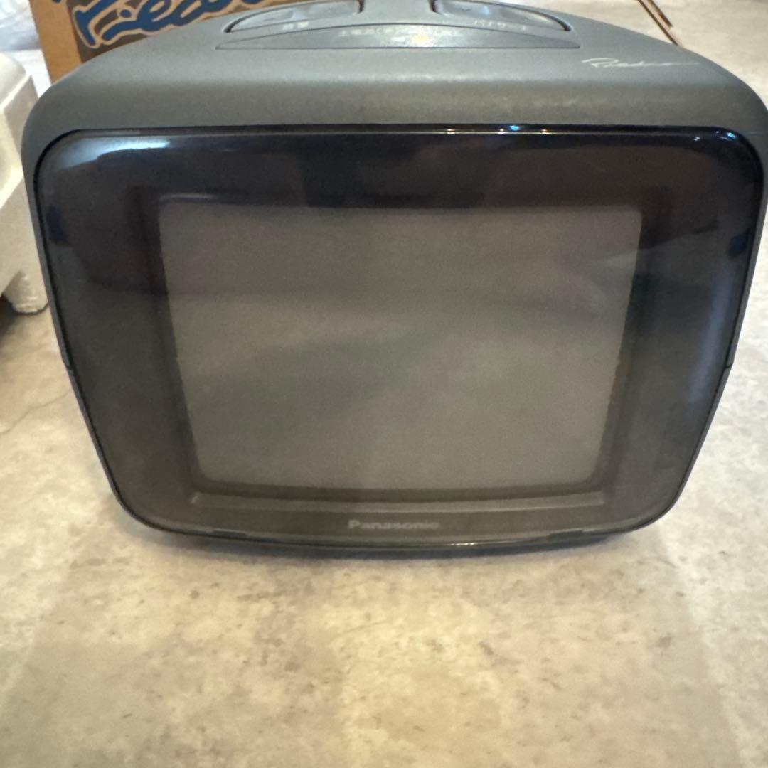 パナソニック　カラーテレビ　TH-6U4