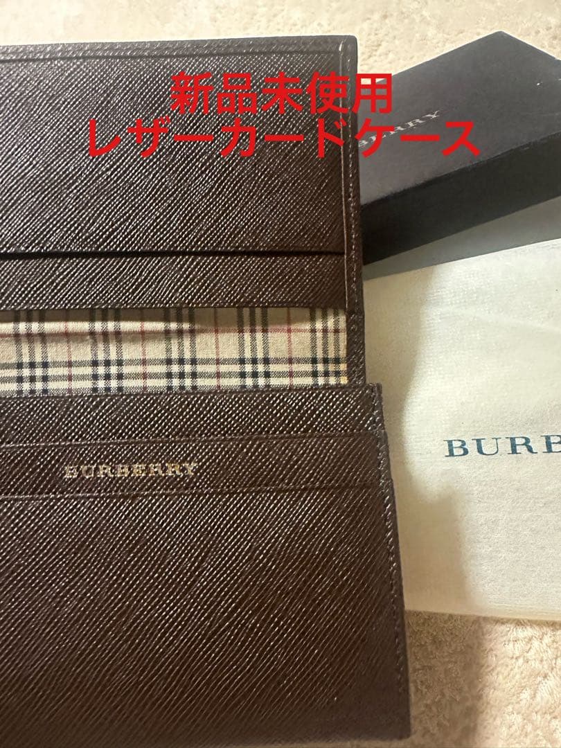 BURBERRY 新品レザーカードケース　ブラウン 名刺入れ