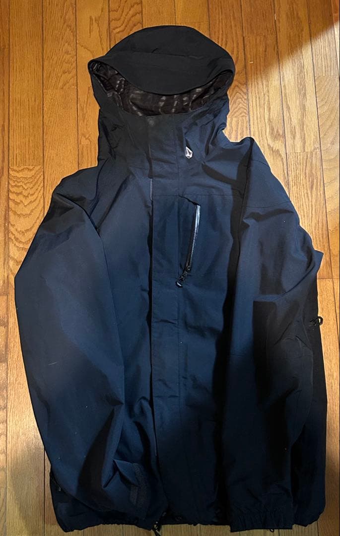 VOLCOM GORE-TEX ブラックジャケット