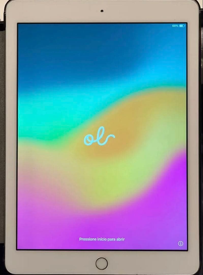 Apple iPad (第6世代) シルバー 32GB