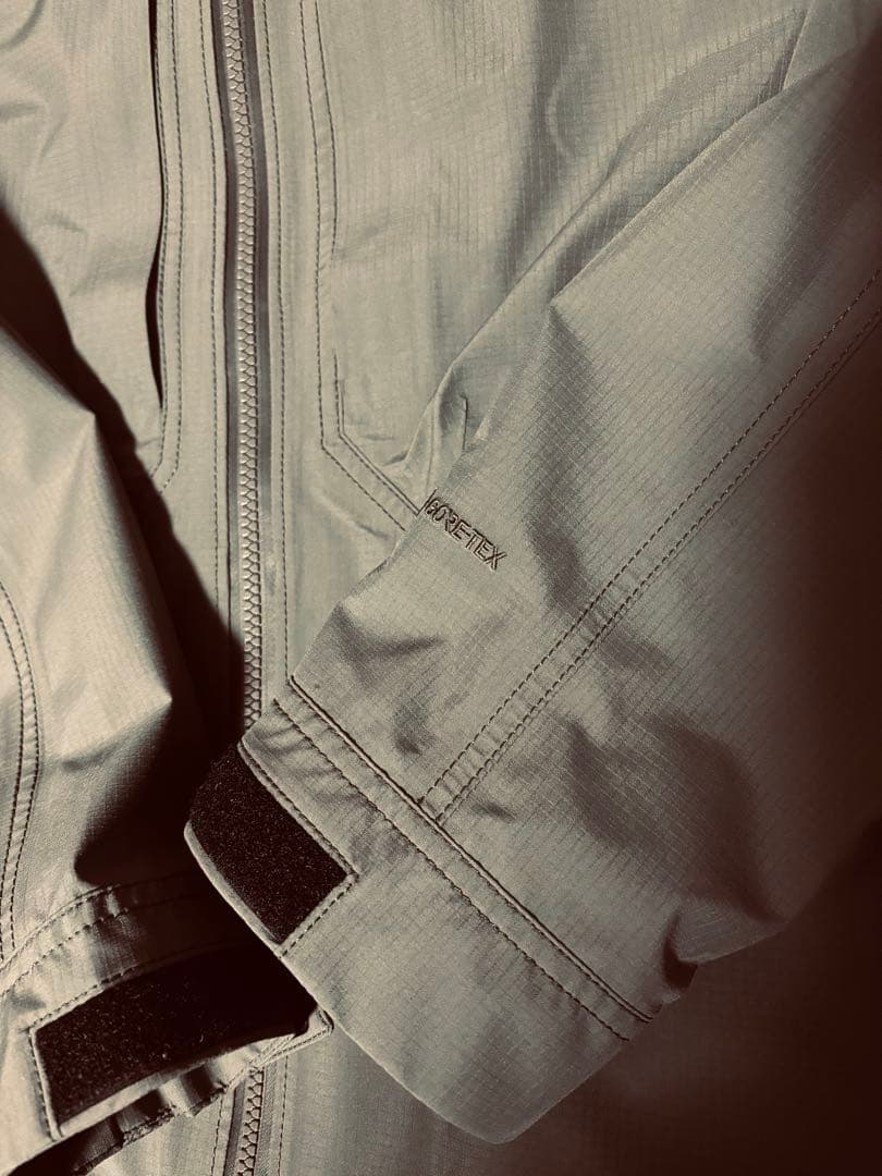 Eggtomatolionハイカーズジャケット