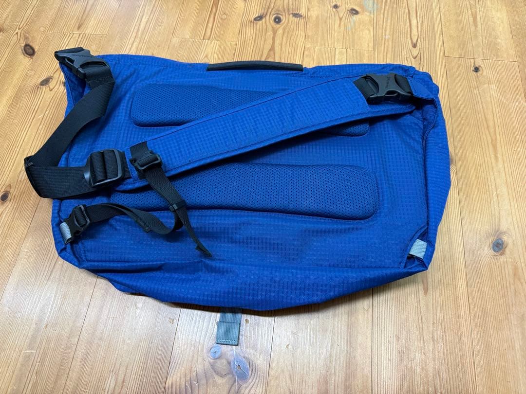 mont-bell メッセンジャーバッグ ネイビー