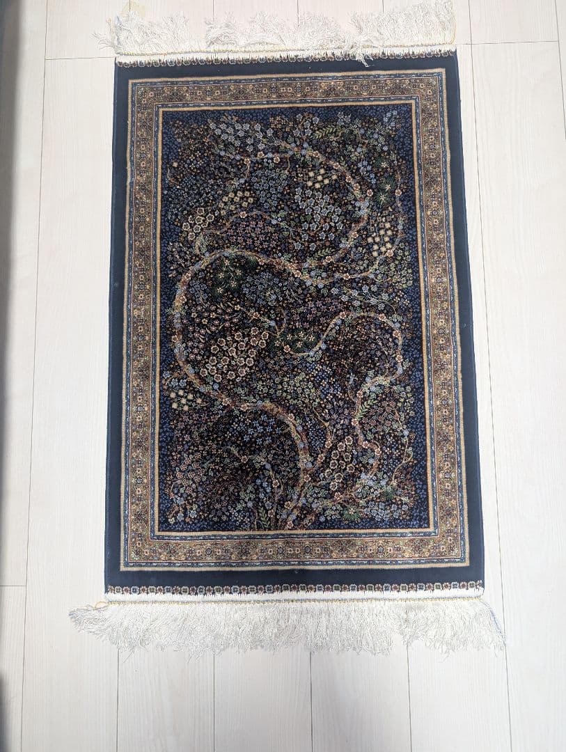 ペルシャ絨毯（110×60cm ) 花柄ダークブルーラグ
