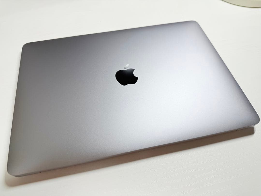 MacBook Air M1 8GB 512GB 充放電回数5 最大容量100%