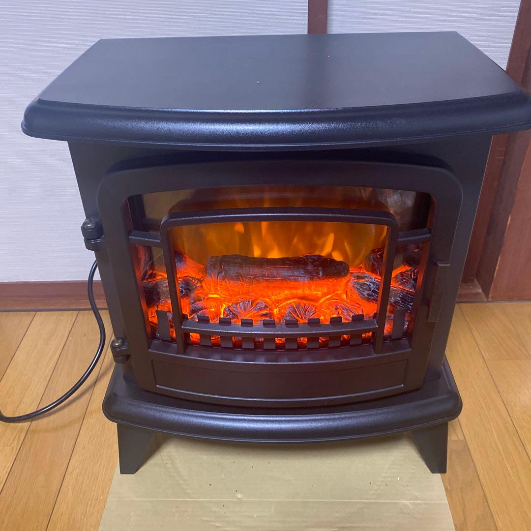 ニトリ　ミドルワイド暖炉型ファンヒーター 2021年製