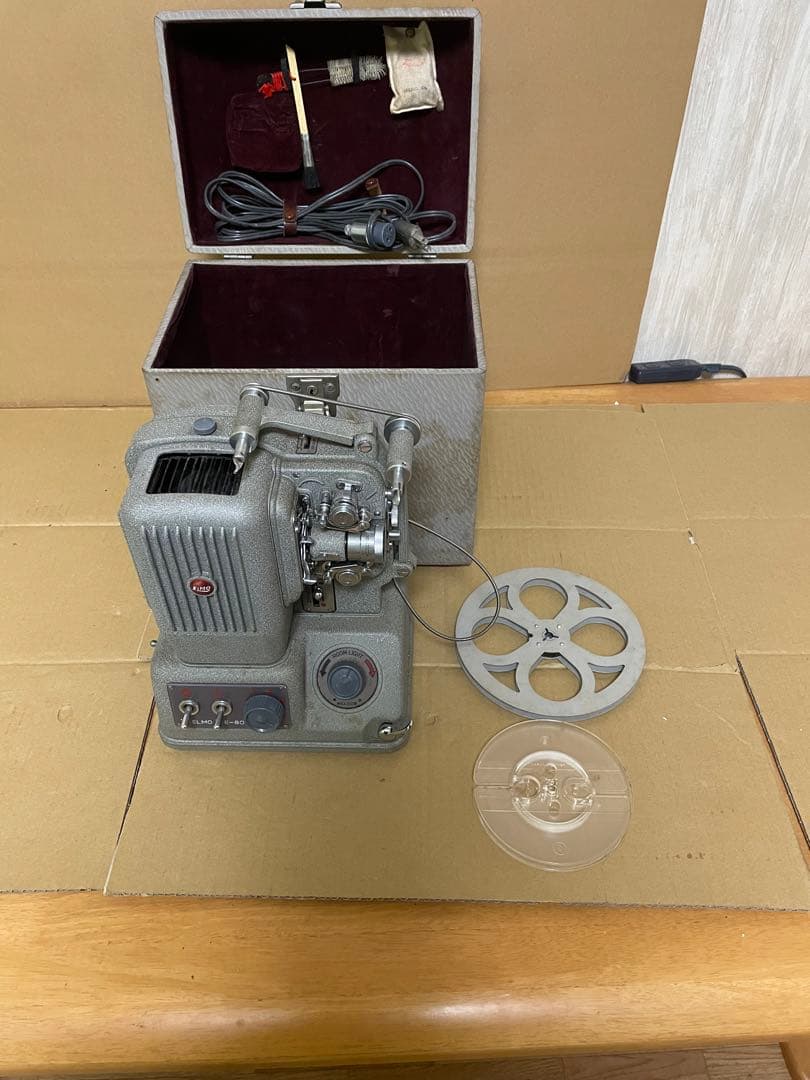 ELMO E-80 8㎜ プロジェクター 映写機【ジャンク品】