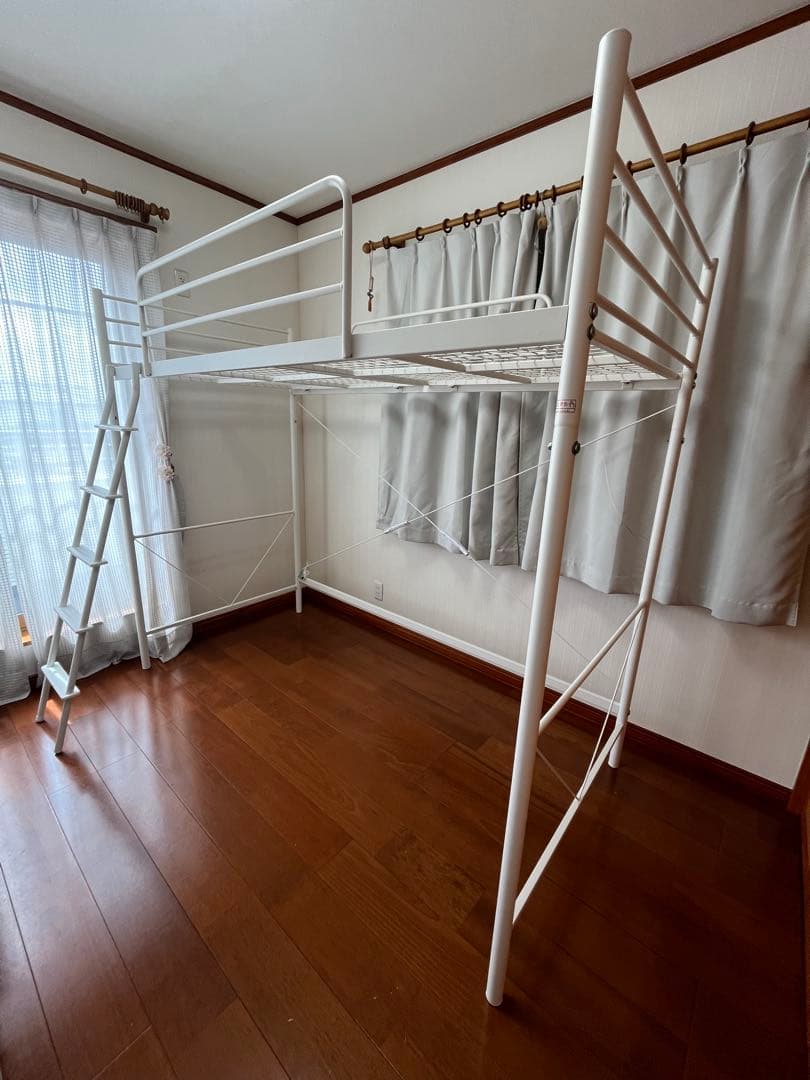 なつみです　【引き取り限定です】ニトリ ロフトベッド_HB02 WH