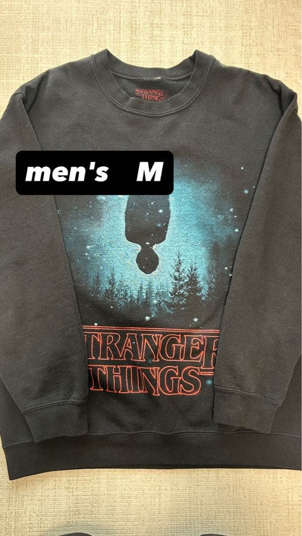 STRANGER THINGS ブラック スウェット M
