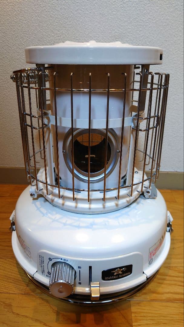 【キャンツーリング】アラジンポータブルガスストーブ　SAG-BF02A(W