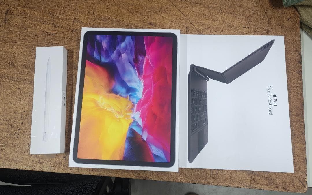 iPad Pro 11インチ 第2世代+Apple Pencil+キーボード