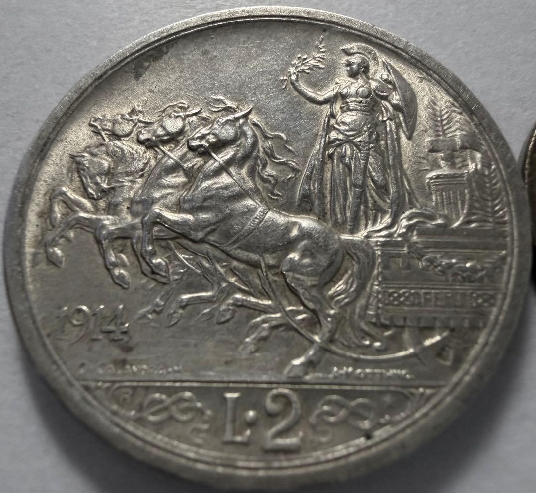 招*@様 1914年 イタリア2リラ 銀貨　　　ヴィットリオ・エマヌエーレ3世
