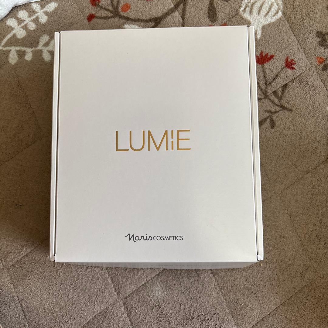 ナリス 美顔器 ルミエ