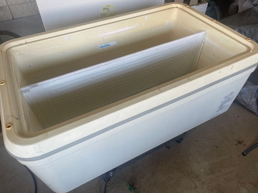 サンヨー　冷凍ショーケース　石川県富山県配達します