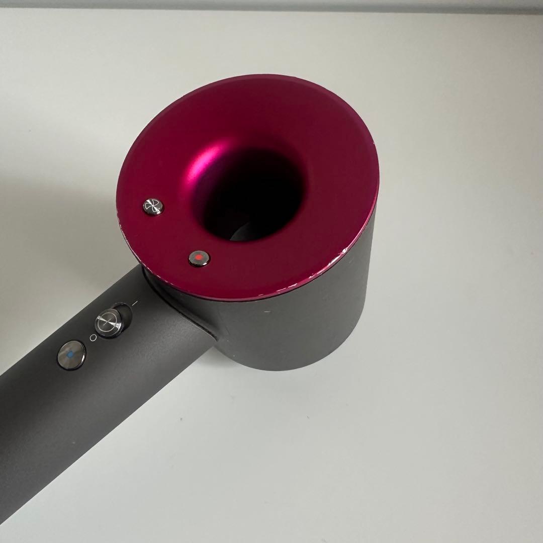 Dyson Supersonic ヘアドライヤー