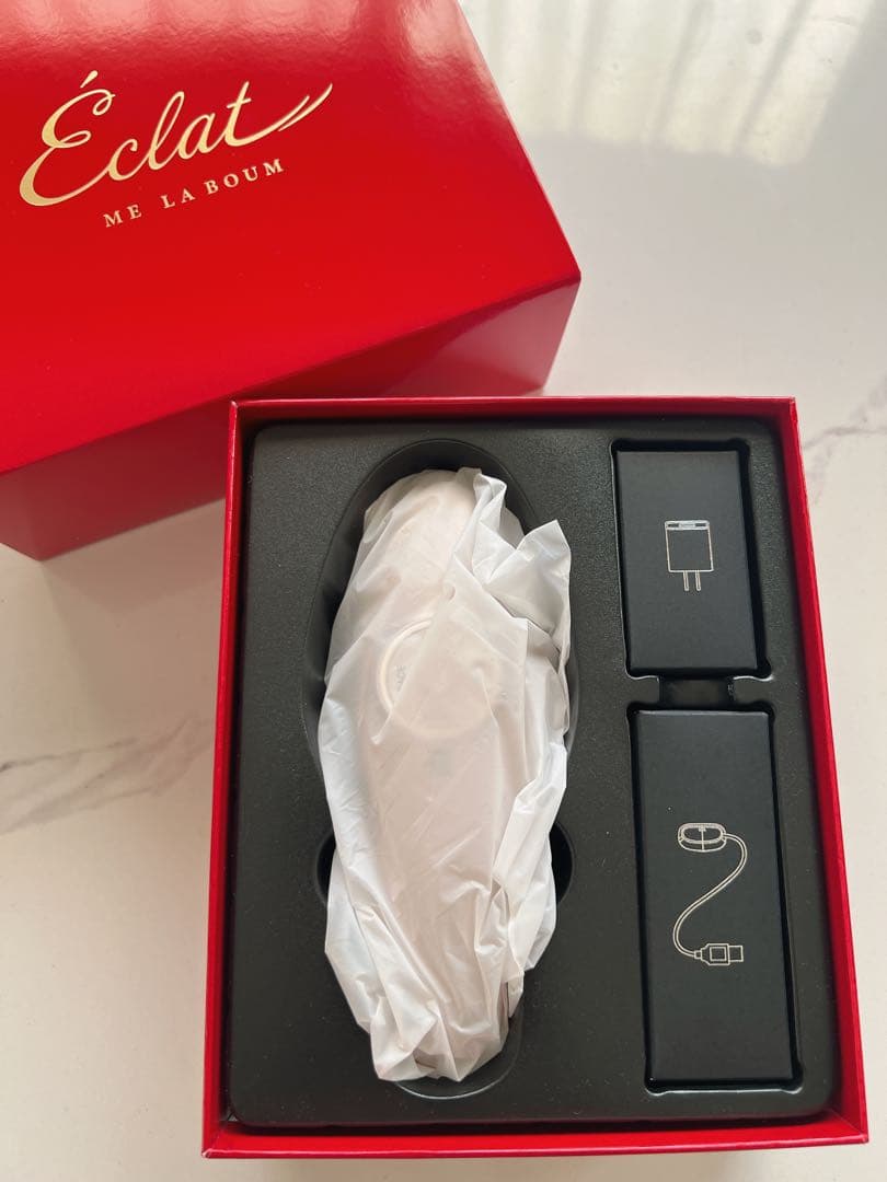 【新品未使用】IKKOプロデュース MEラボンエクラ／美顔器