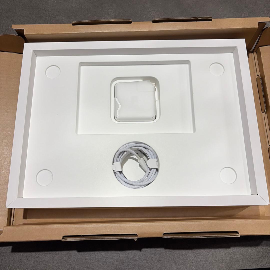 MacBook Pro M3 18GB/516GB シルバー