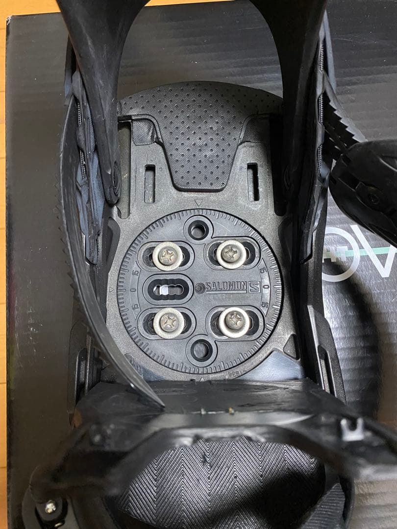 レア　SALOMON DISTRICT HPS 19-20 Mサイズ