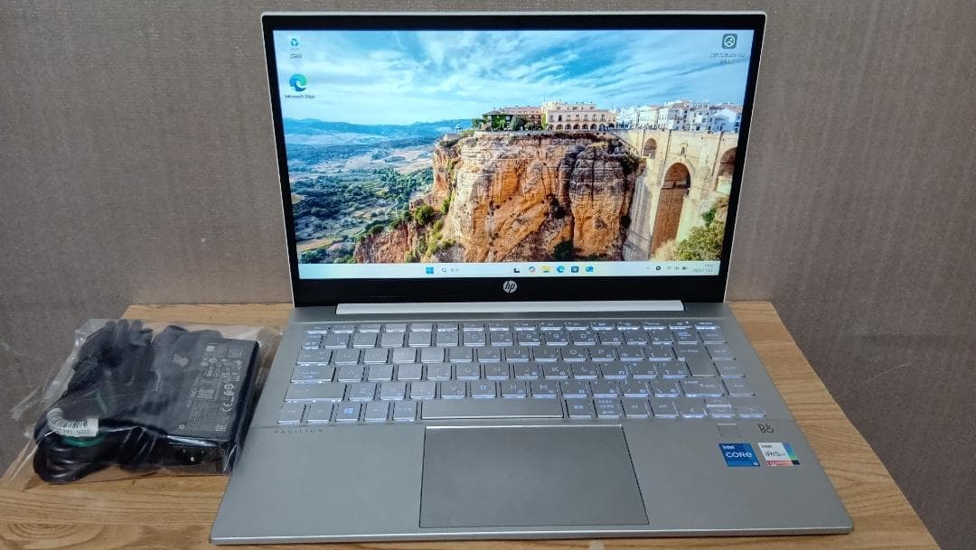 hp Pavilion 14-dv0003TU 11世代i5 14インチ美品