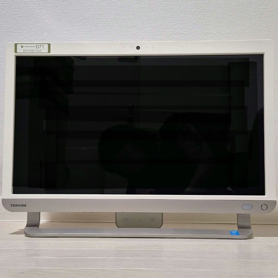 一体型デスクトップPC TOSHIBA dynabook D71