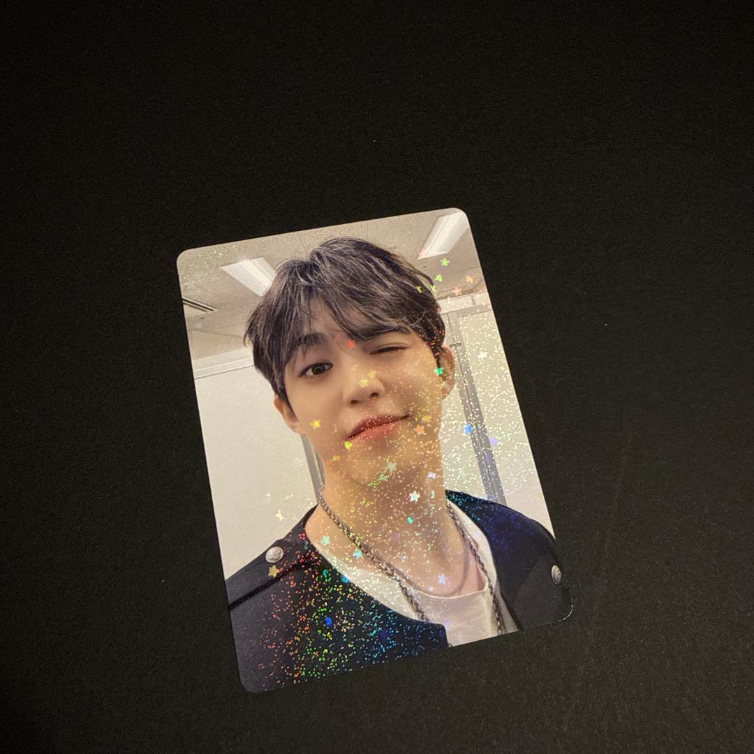 SEVENTEEN HOLIDAY エスクプス