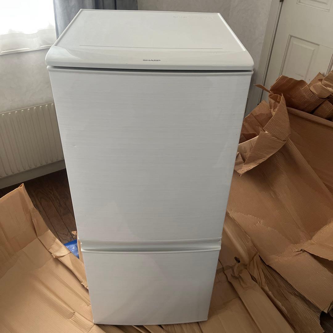 【再出品】SHARP 冷凍冷蔵庫 ホワイト　SJ-D14C-W 137L