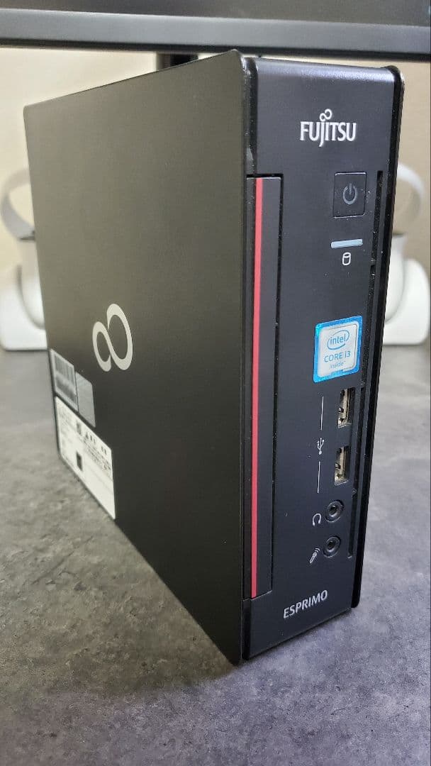 ミニPC FUJITSU ESPRIMO Q556/M i7-6700T 16GB