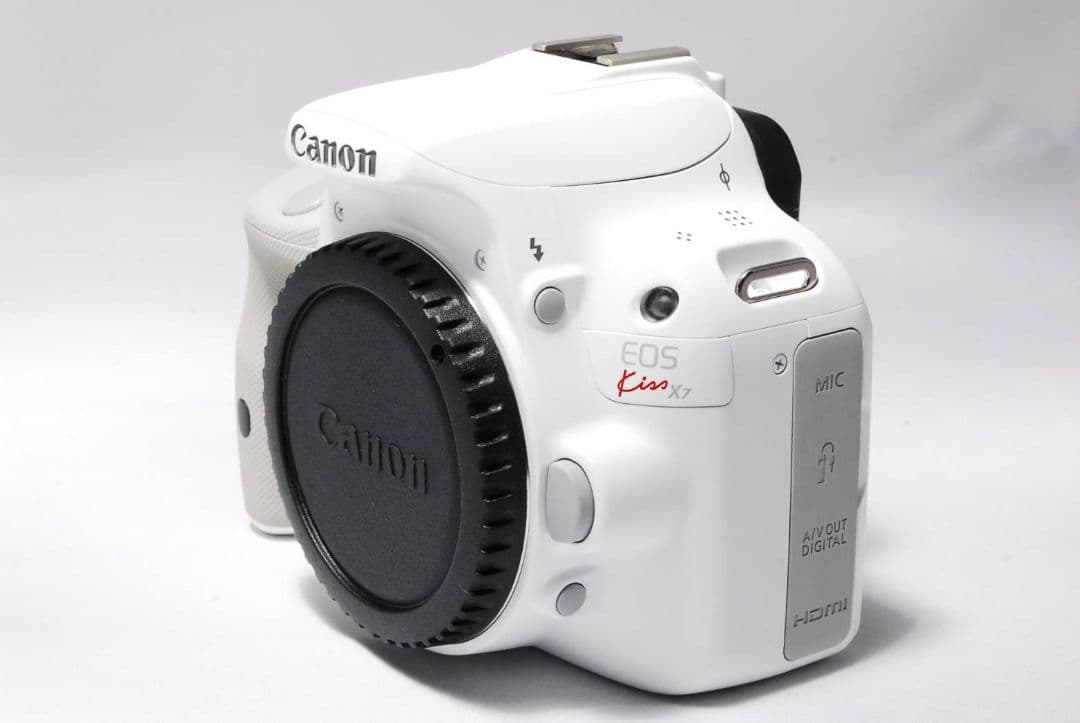 ♥ショット数極少♥Canon Kiss X7♥ 標準レンズ ホワイト 新品級
