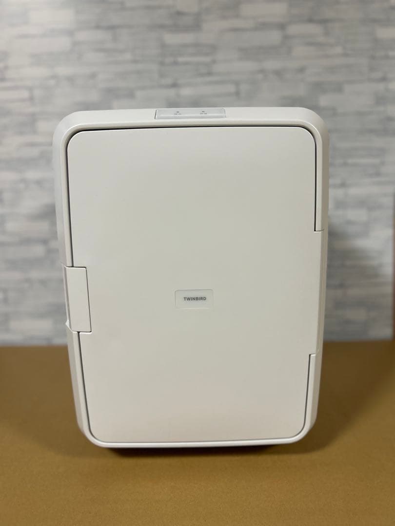 【展示品】HR-EB08W 2電源式ポータブル電子適温ボックス　ツインバード