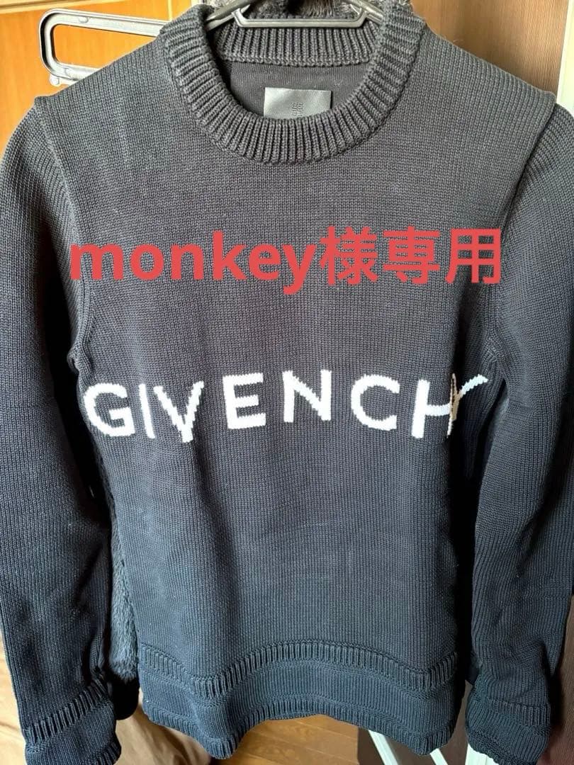 GIVENCHY ブラック ニットセーター