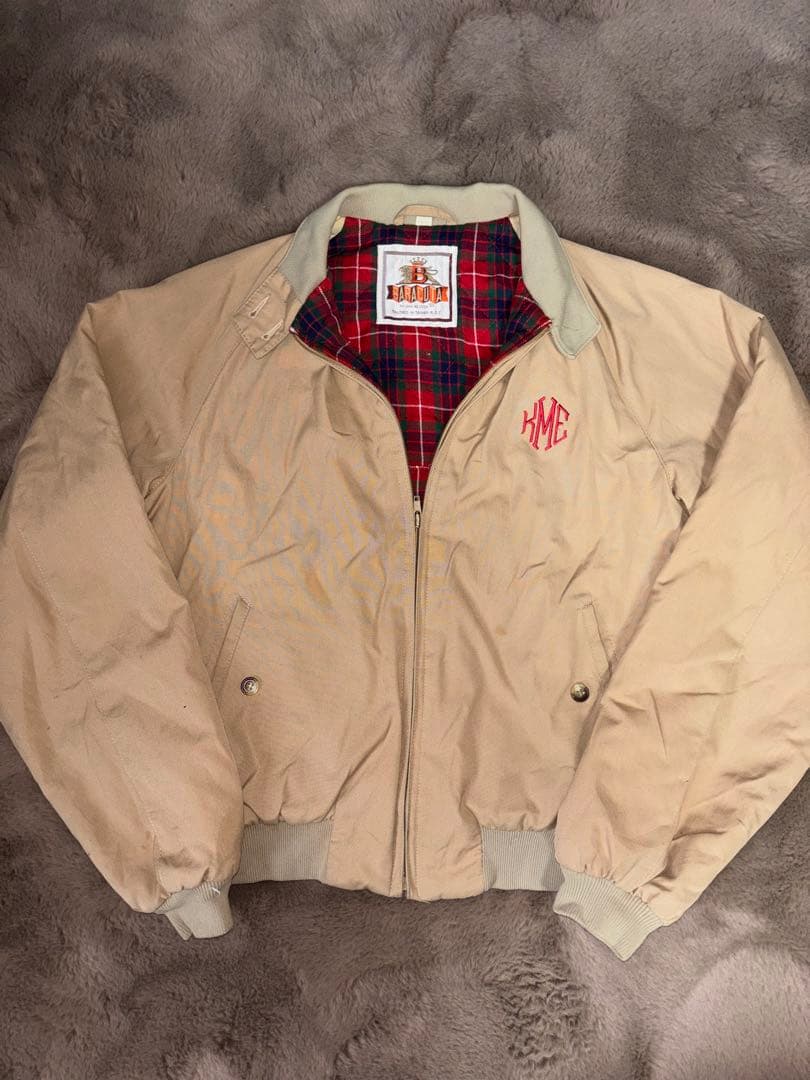 BARACUTA ベージュ　スイングトップ　114