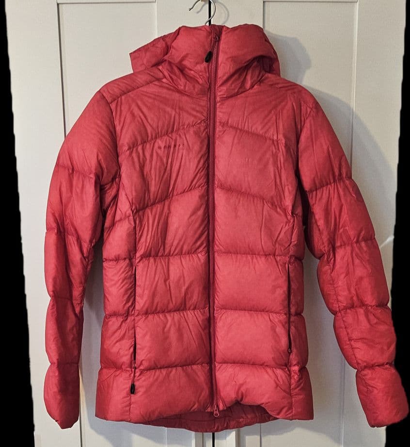 マムート　MAMMUT　ダウンジャケット　レディース　赤　S M　フード付