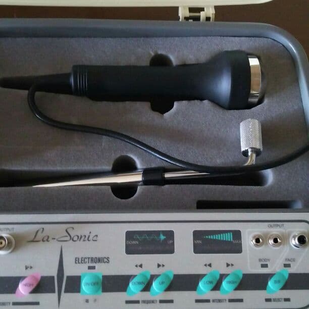 お値下げドイツ製   低周波   美顔器