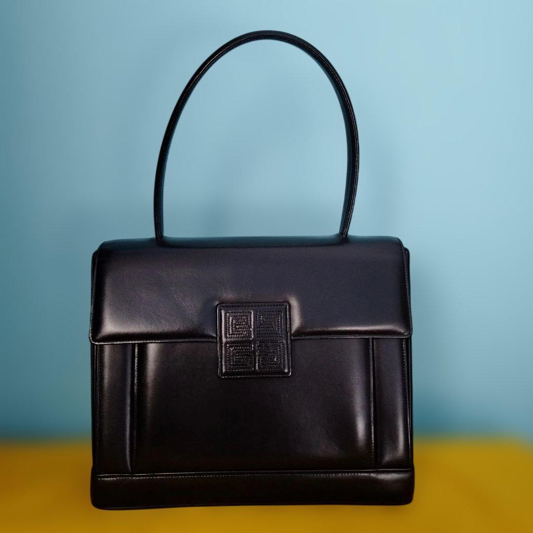 GIVENCHYハンドバッグ