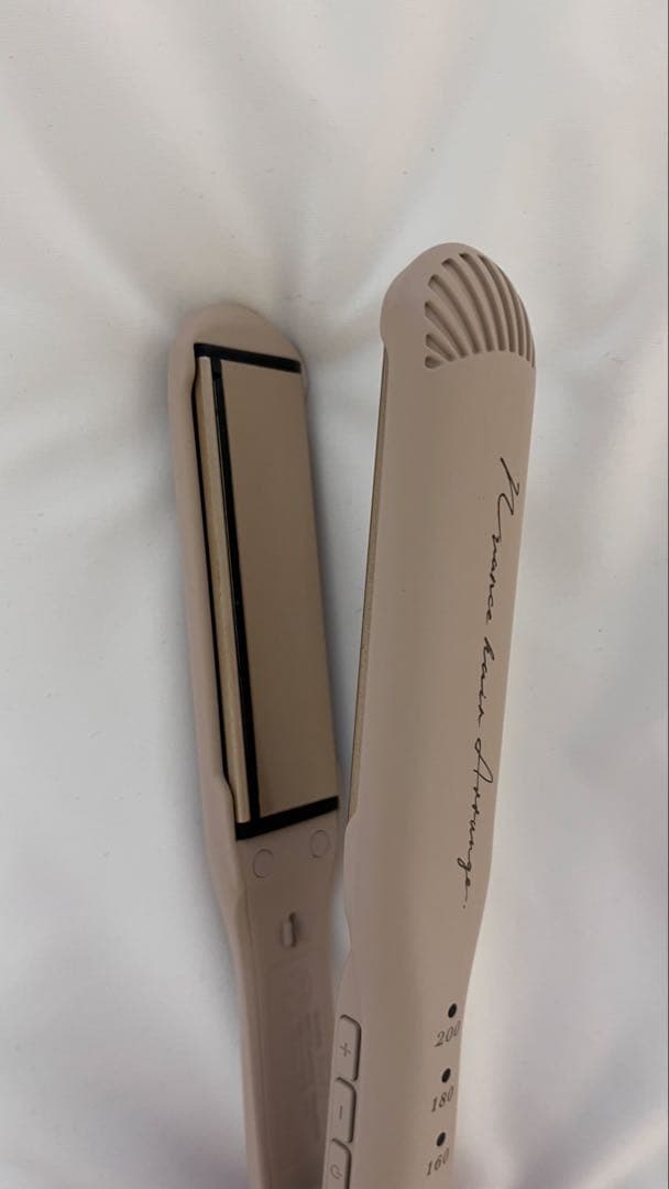 ニュアンスヘアアレンジ［クレイツ］ヘアアイロン