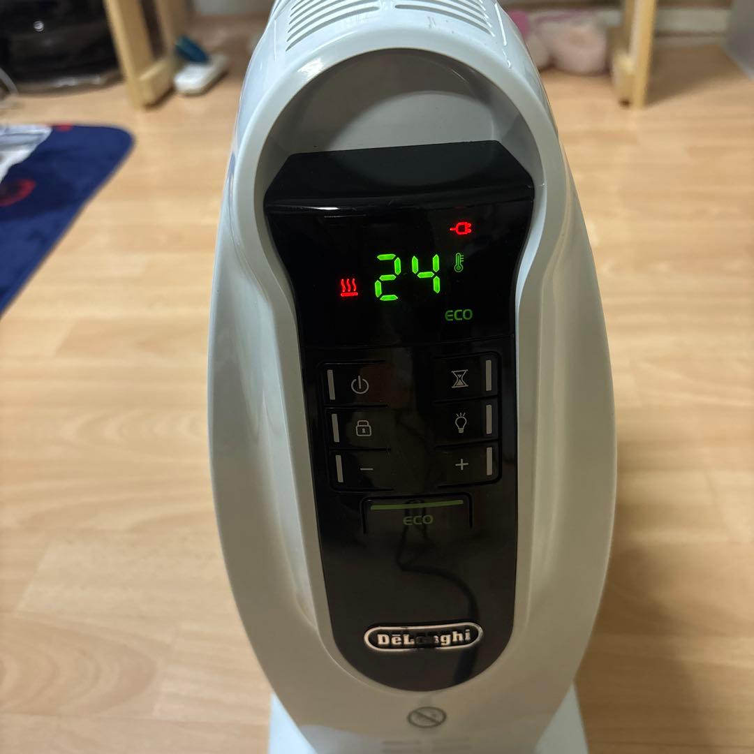 プ*ナ様 電気ヒーター Delonghi ミニオイルヒーターNJO505E