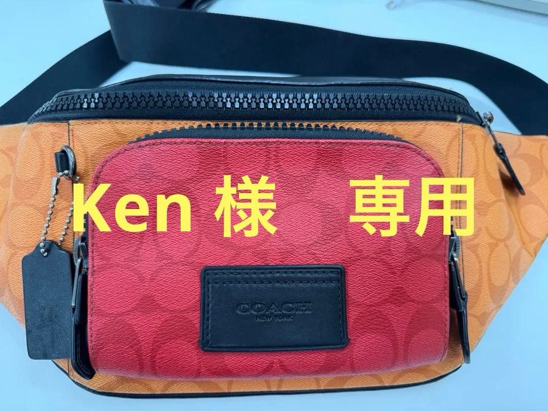COACH ボディバッグ・ウエストポーチ オレンジと赤