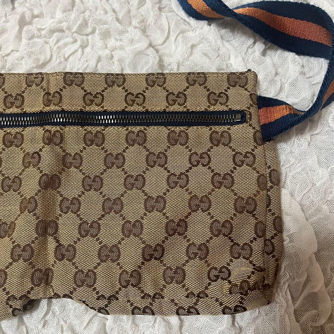 GUCCI ボディバッグ ウエストポーチ　GG柄 保存袋付き