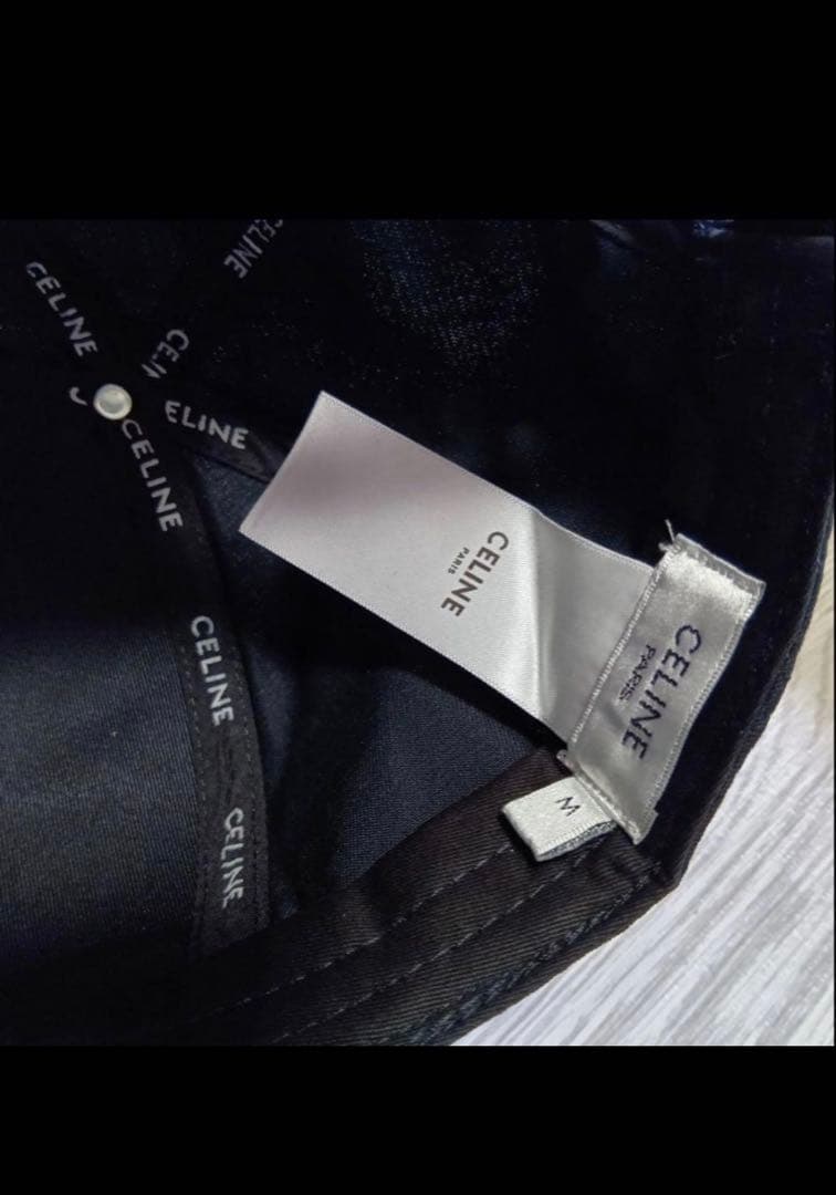 CELINE刺繍ロゴキャップ