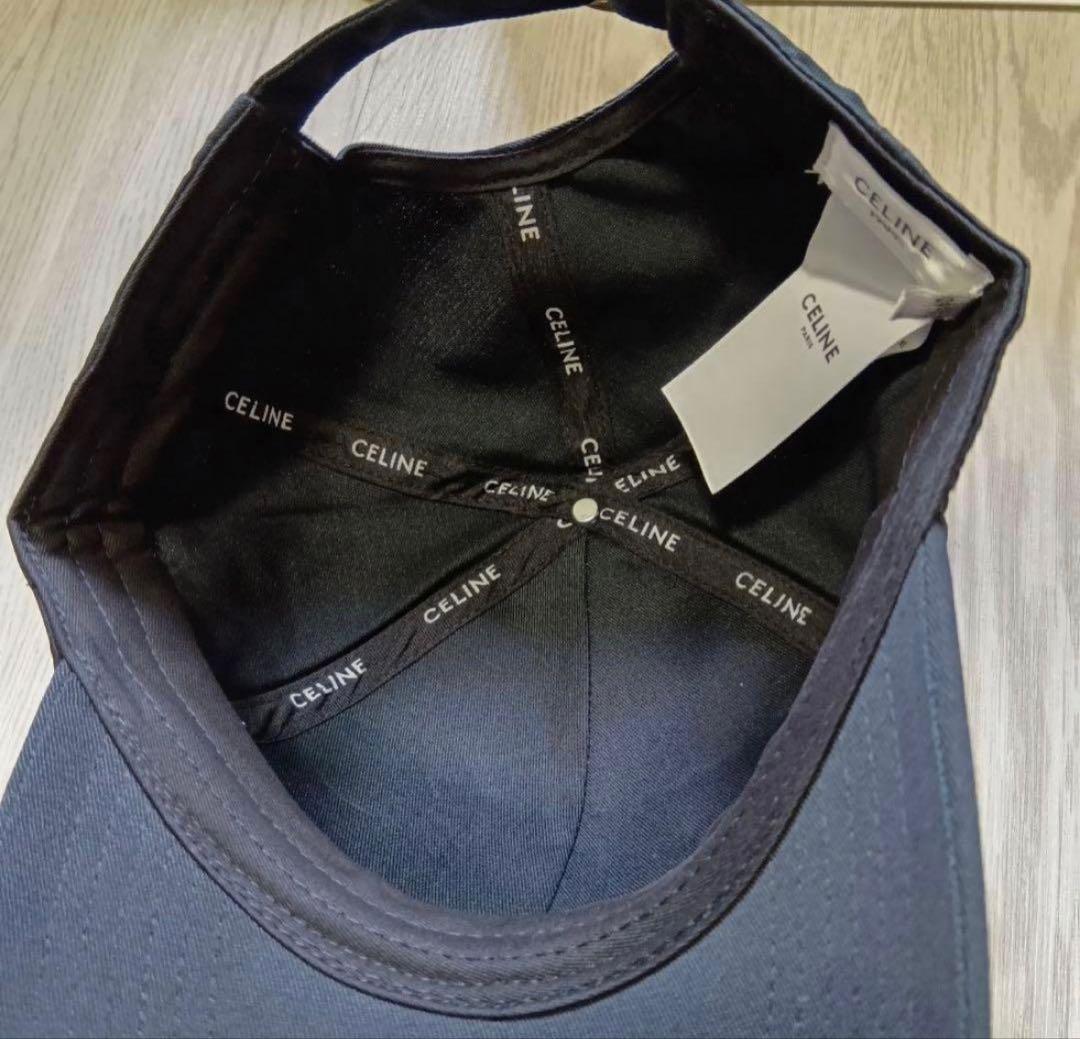 CELINE刺繍ロゴキャップ