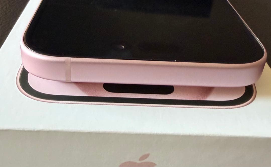 美品　iPhone15 128GB ピンク　apple 箱あり