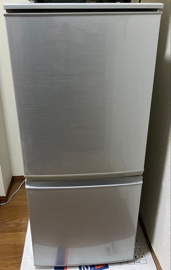 シャープ SJ-14Y-S 冷蔵庫 137L