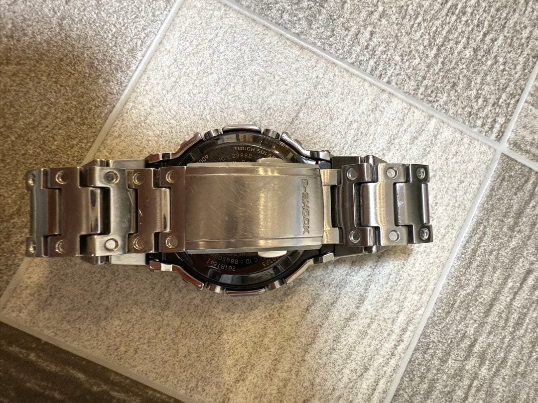 G-SHOCK GMW-B5000D-1JF フルメタル シルバー