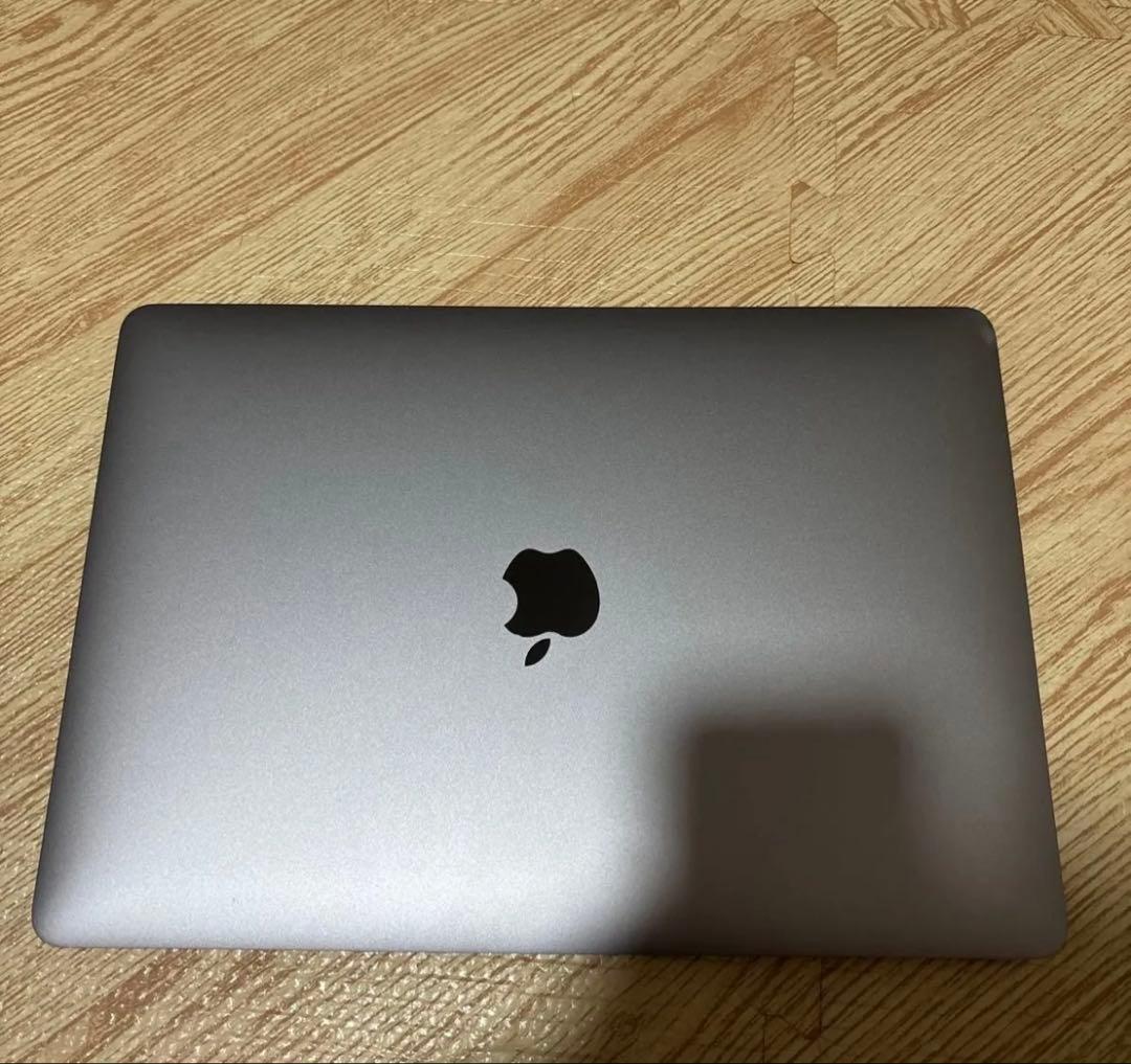 Apple MacBook Pro M2チップ搭載　スペースグレー 本体