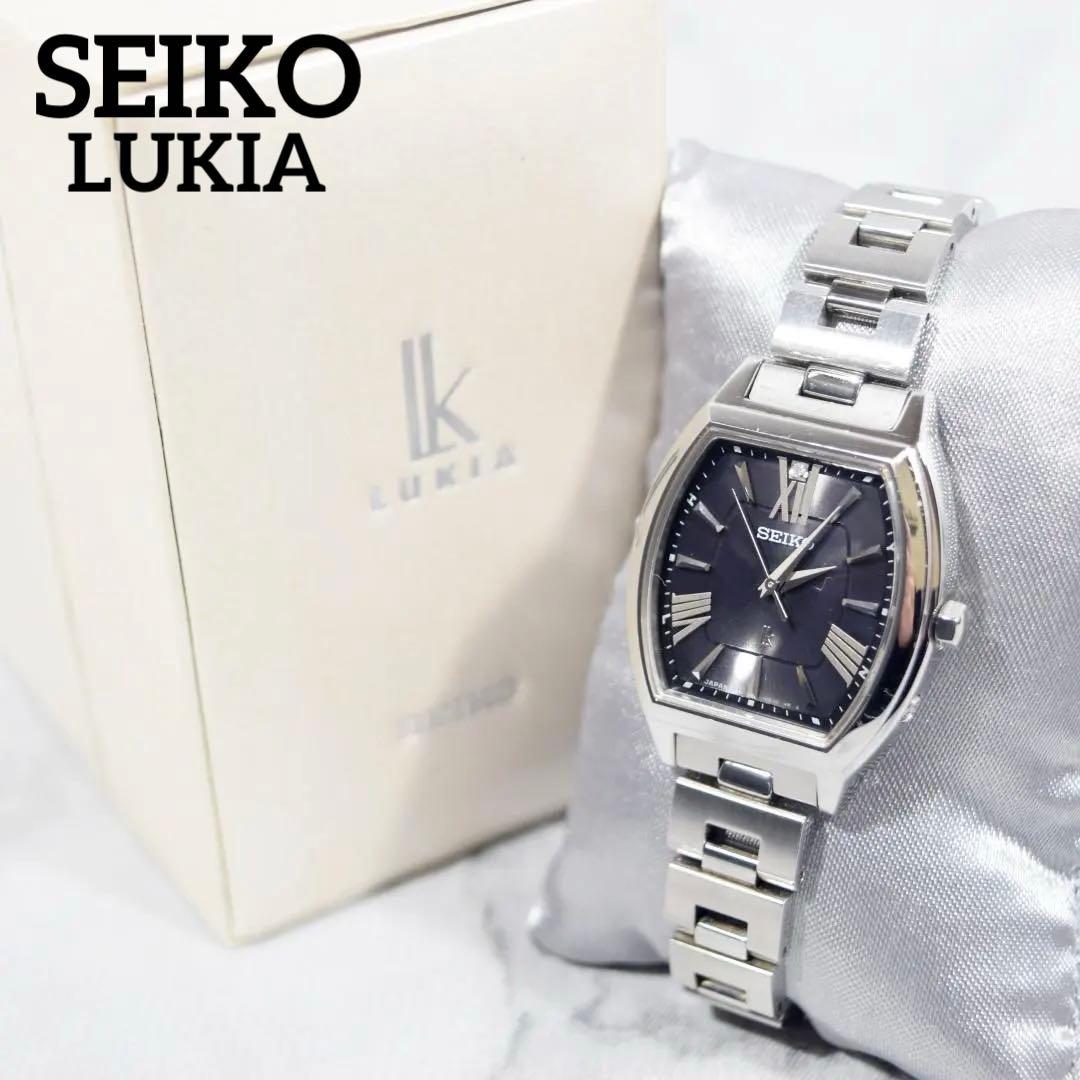 [美品 箱付] SEIKO セイコー ルキア レディース 電波ソーラー 黒/銀