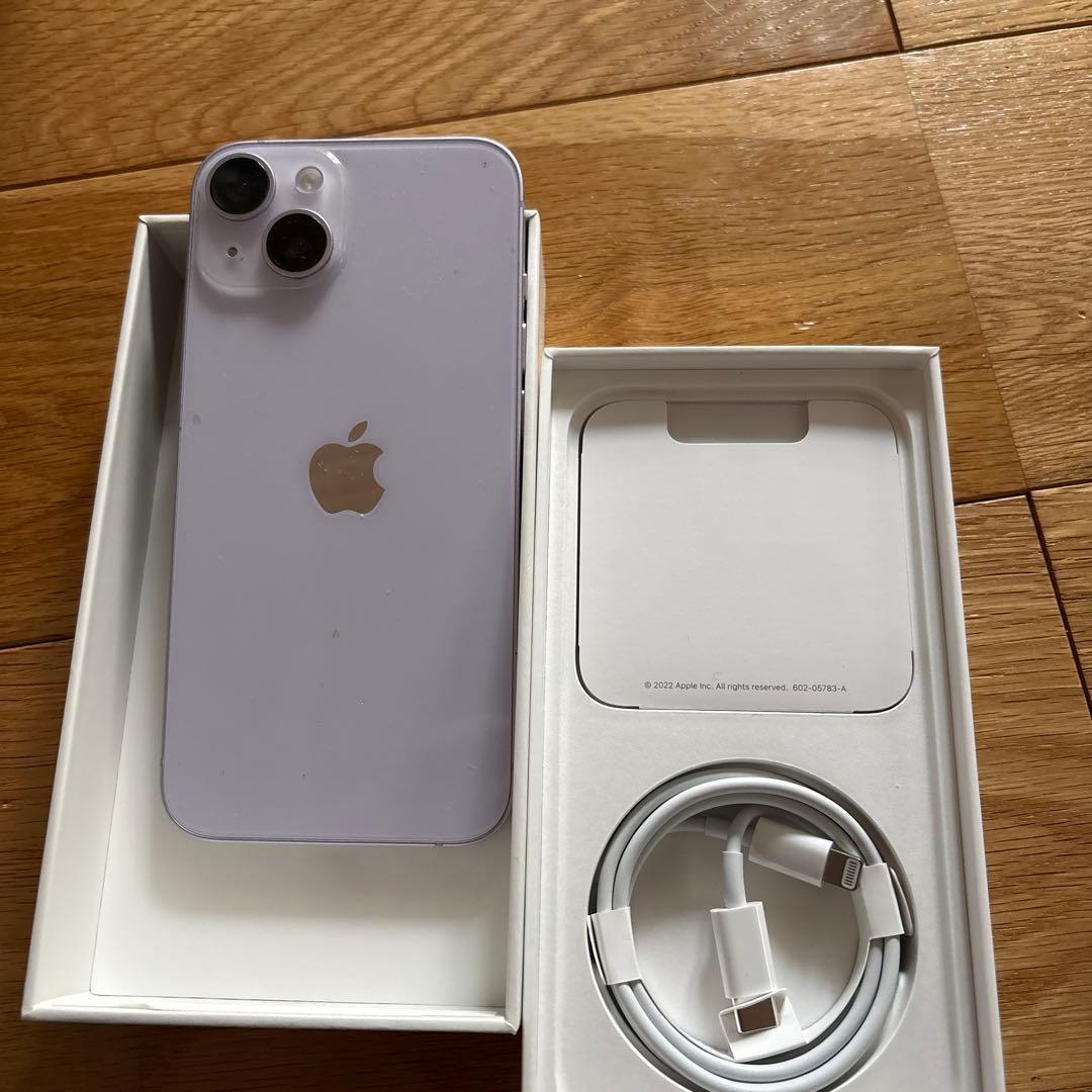 美品　iPhone14 本体　新品の付属品あり　箱入り