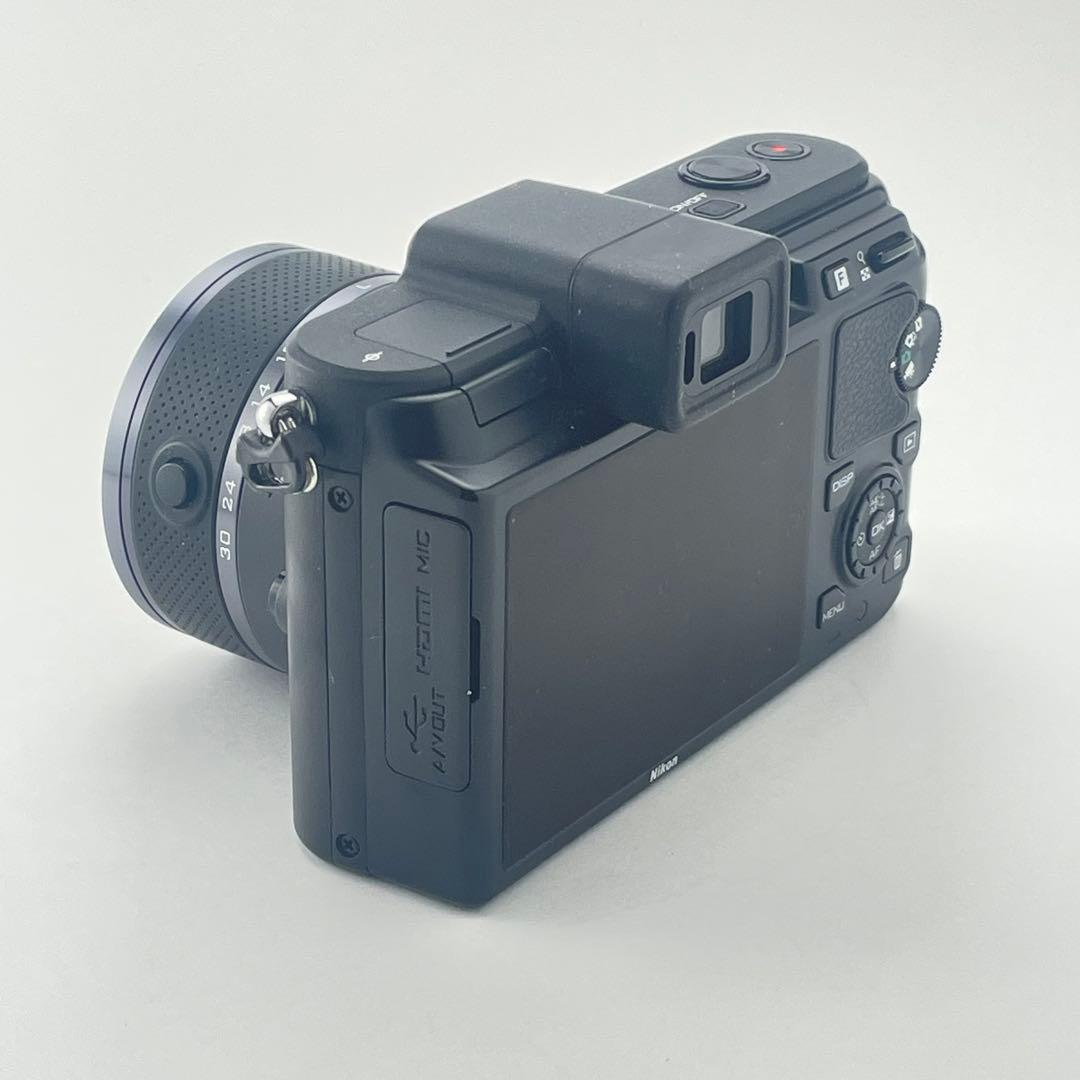 【ファインダー極上・返品保証】Nikon1 V1 ブラック 標準レンズキット